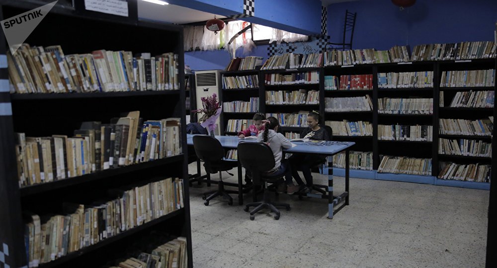  ضع كتاب وخذ آخر..100 ألف كتاب بأضخم مكتبة مدرسية عربية
