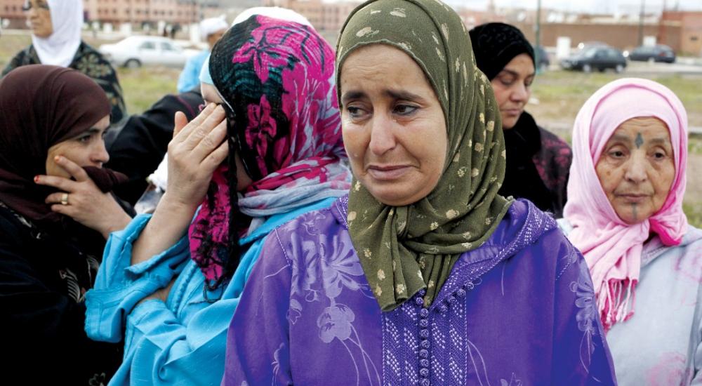 الظروف الاقتصادية الصعبة للشباب أدت إلى تأخر سن الزواج