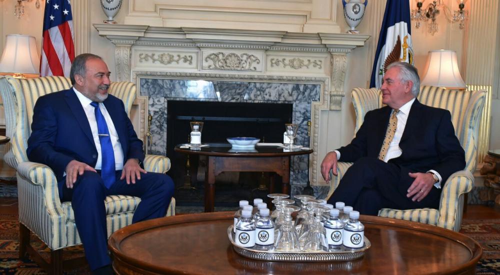 ليبرمان وتيلرسون في واشنطن