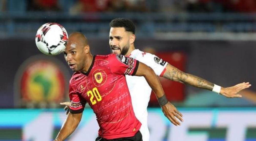 جانب من مباراة تونس وأنجولا