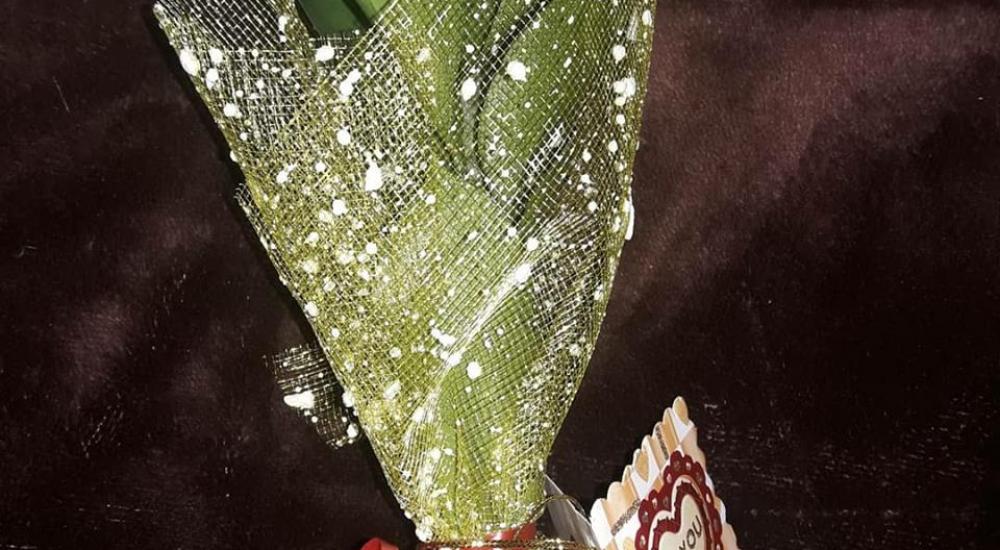احتفال مواطن بعيد ميلاده1