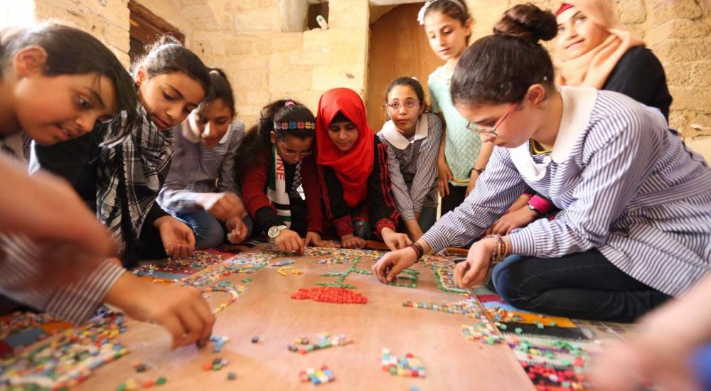 13036593_992893377415220_253399212_o