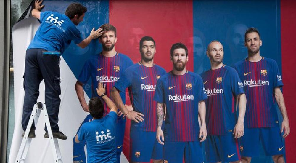 برشلونة بدأ بإزالة الملصقات التي تتضمن صور نيمار