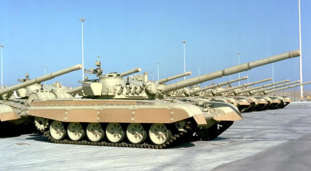 دبابات سعودية تتجه إلى الحدود الجنوبية للسعودية