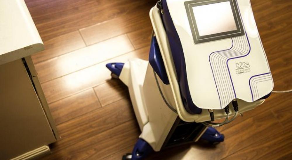 الجهاز يعمل بطريقة مشابهة لجهاز تنظيم ضربات القلب 