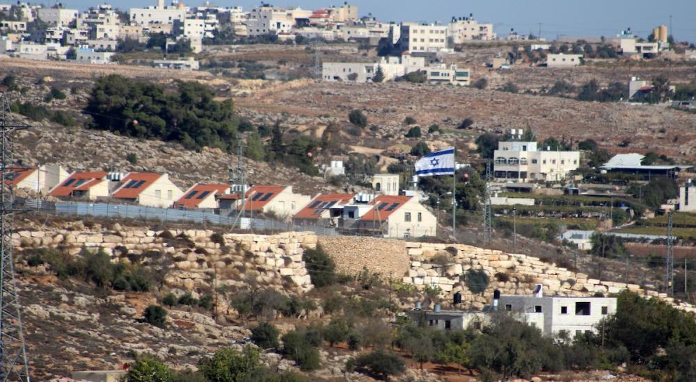 مستوطنات إسرائيلية على الأرض الفلسطينية في الضفة الغربية