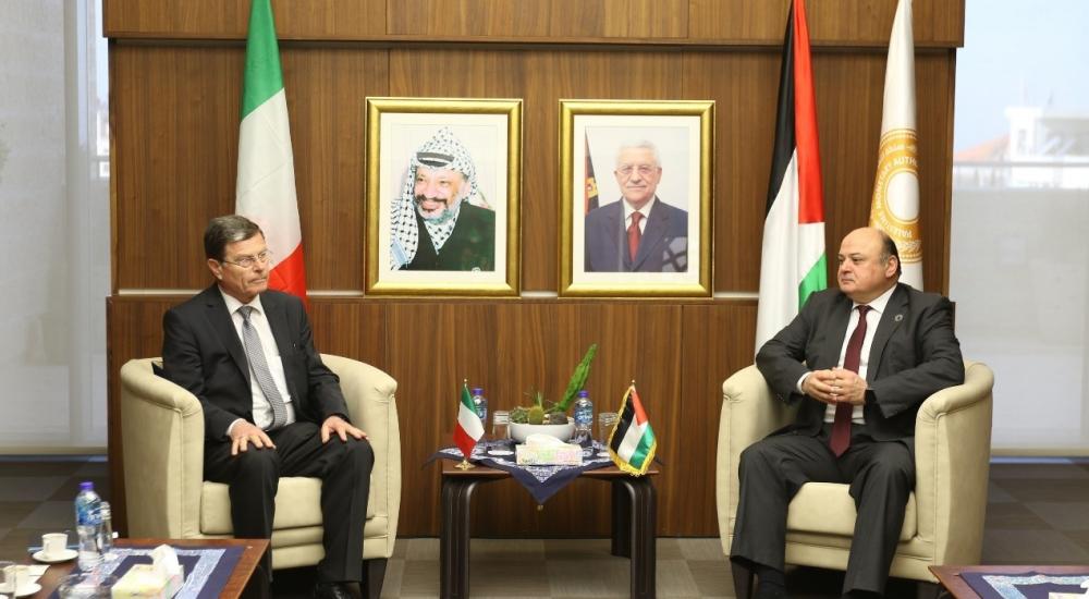 النقد