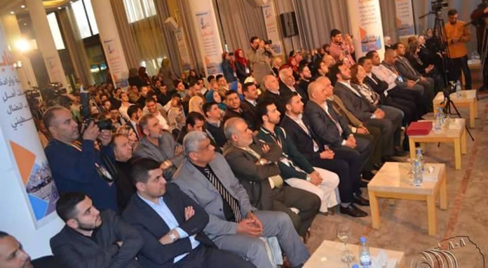 12825390_1711108229102821_1795181950_n