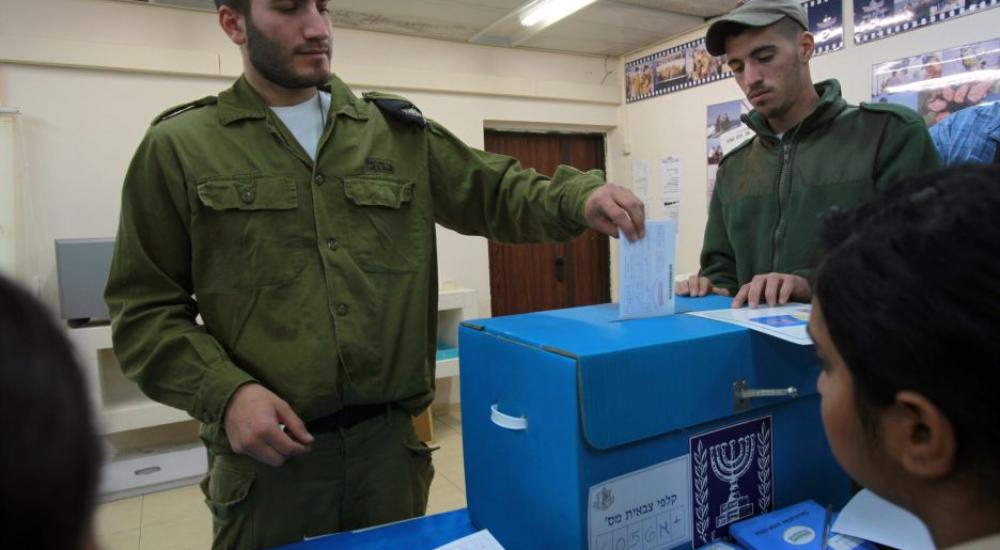 حظر إبداء الآراء السياسية بين صفوف الجيش الإسرائيلي