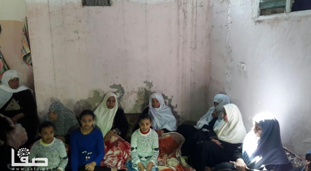 يرجى وضع لوجو