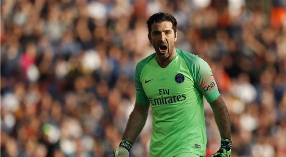 الحارس الإيطالي جيانلويجي بوفون