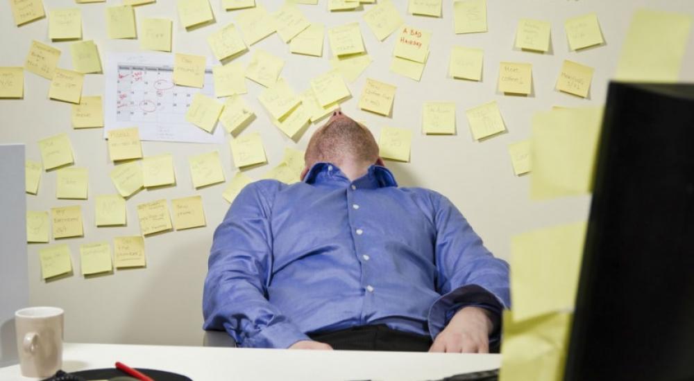 exhausted-at-work-850x476