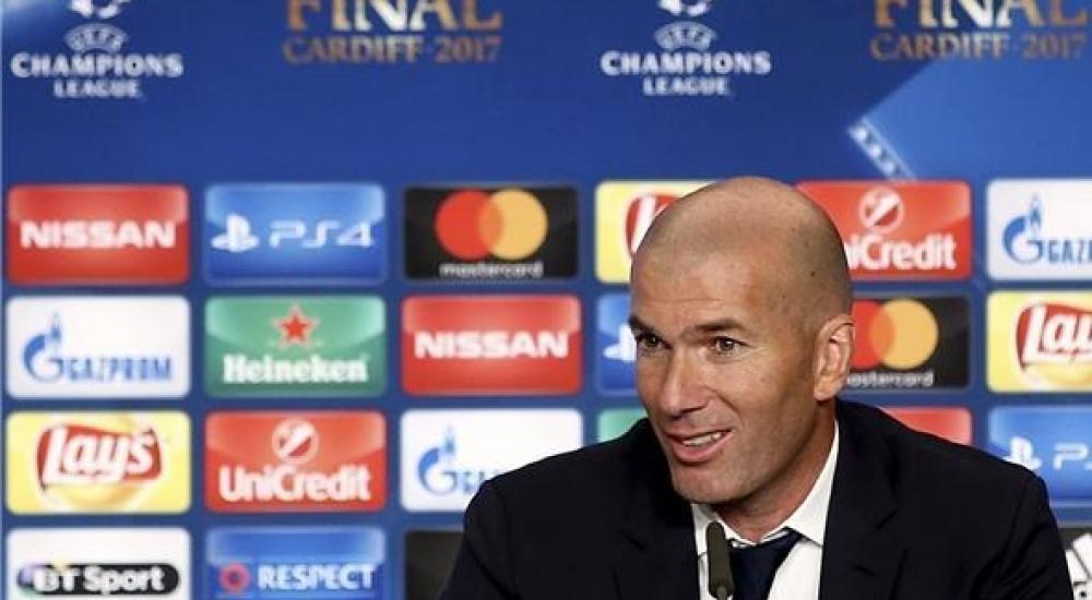 المدير الفني لريال مدريد زين الدين زيدان