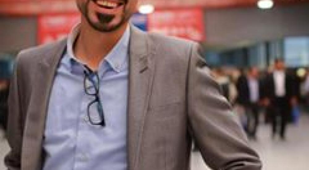 الناشط أنس ابو دعابس