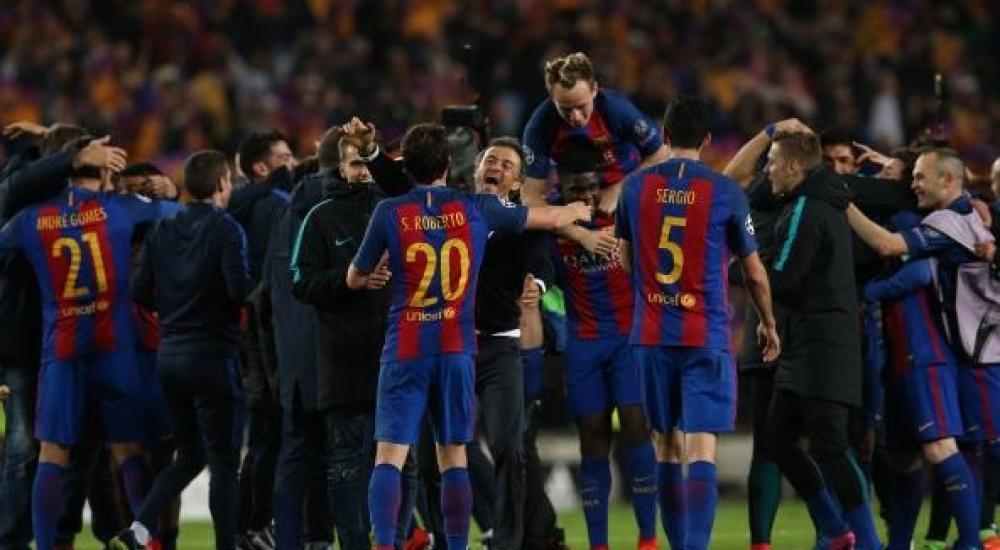 فرحة لاعبي برشلونة بالفوز التاريخي على باريس سان جيرمان