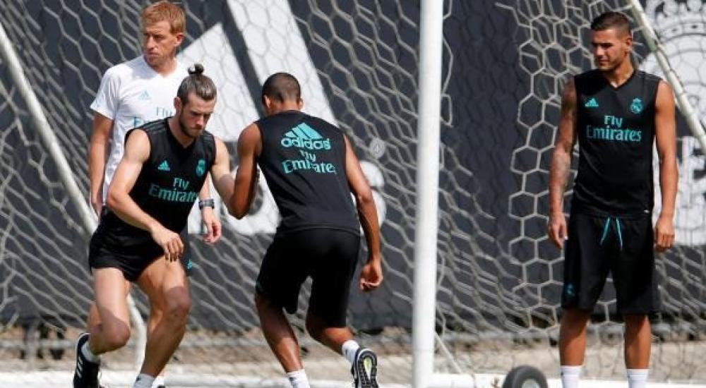 جانب من تدريبات ريال مدريد استعداداً للمباراة