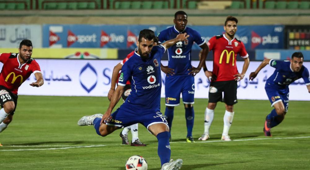 عبد الله السعيد أحرز الهدف الأول للأهلي من ركلة جزاء