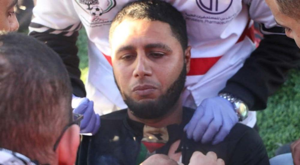 الحكم محمد خطاب تعرض للإصابة نتيجة إلقاء قنبلة صوتية عليه في مباراة الشجاعية واتحاد خانيونس