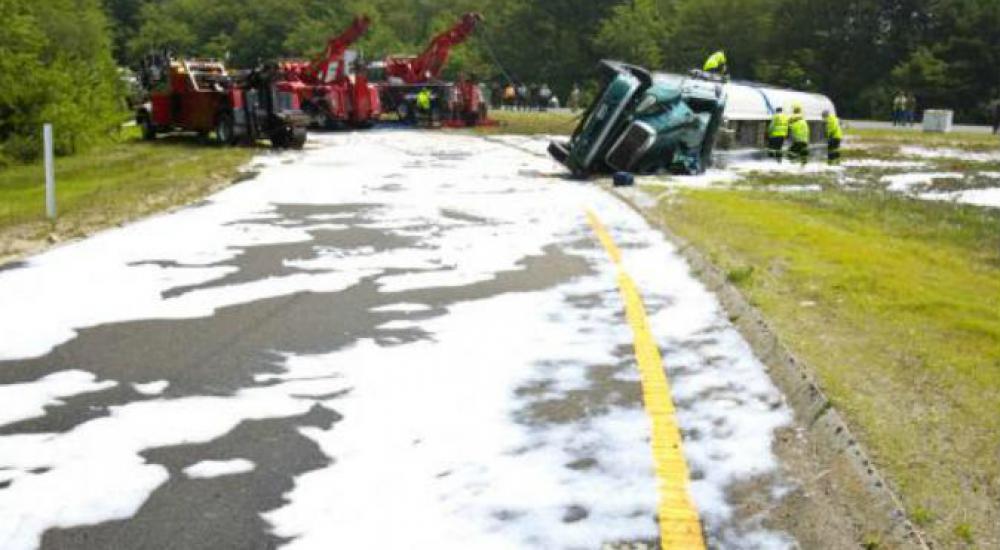  الشاحنة التابعة لاتحاد الحليب في ولاية كارناتاكا كانت تنقل ما تراوح بين ألفين وثلاثة آلاف لتر من الحليب