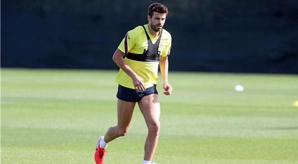 جيرارد بيكيه مدافع برشلونة