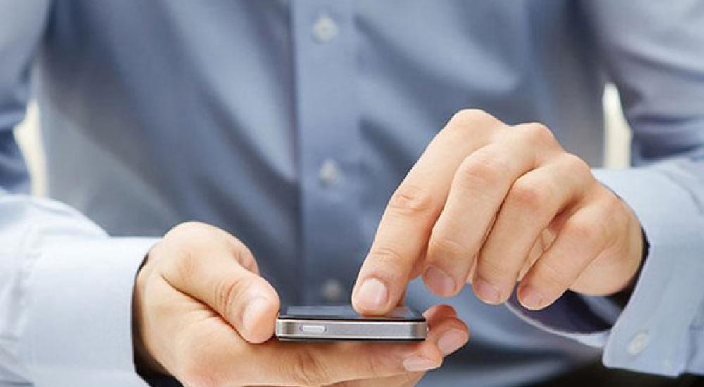  الاعتماد على ذاكرة الهاتف الجوال عند الاتصال بصديق