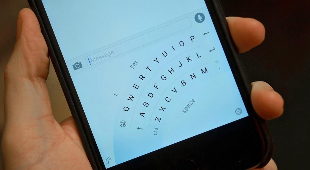 Microsoft-iPhone-billentyuzet-cover