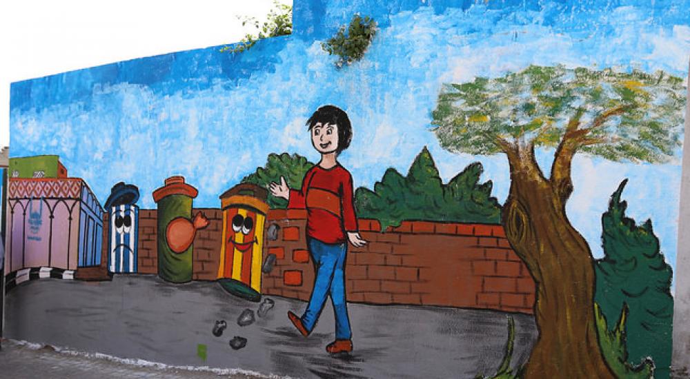 27196330710_913a520fd8_z