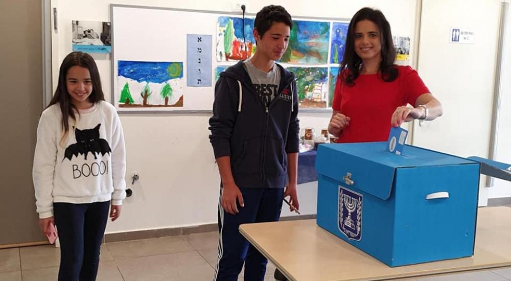 88230731_941404786276458_4561672721993302016_n