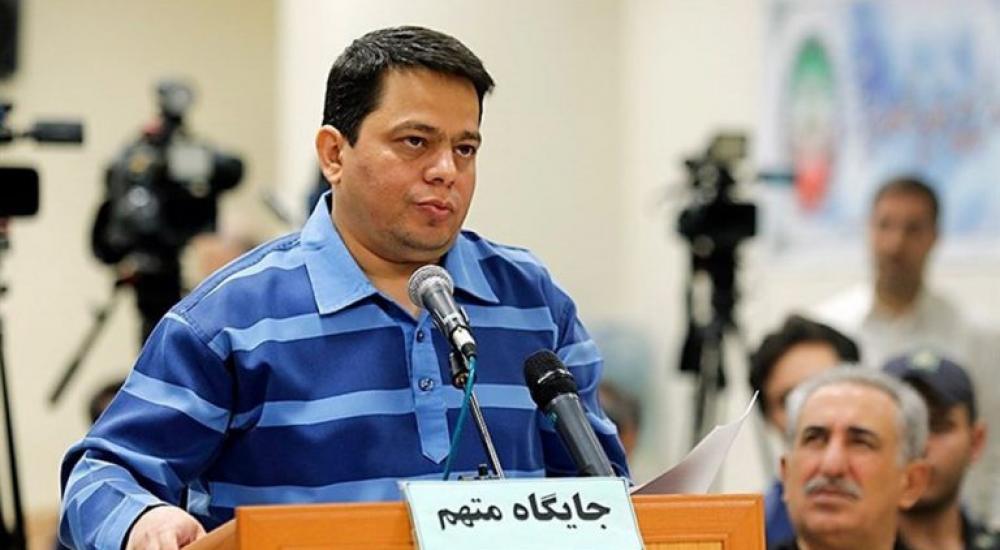 رجل الأعمال احميد رضا باقري درمني الذي نفذ به حكم الإعدام فجرًا