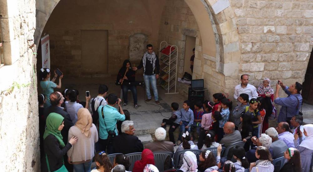 13072250_992893080748583_1225910215_o