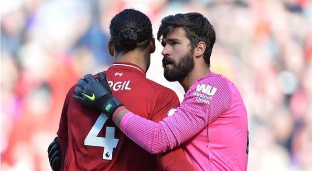 أليسون بيكر