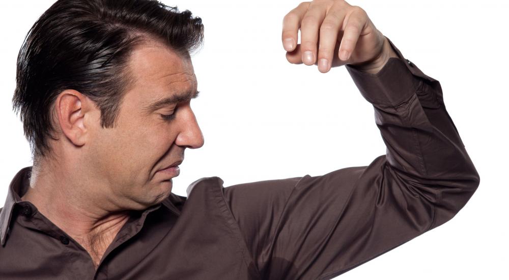 تتسبب عوامل هرمونية في زيادة نسبة إفراز العرق