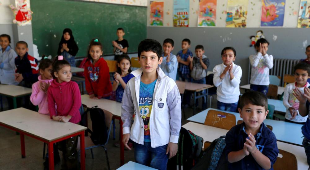 مدرسة بلبنان