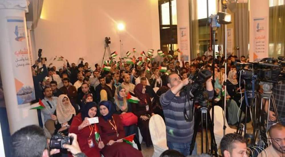 12835049_1711108199102824_251427526_n