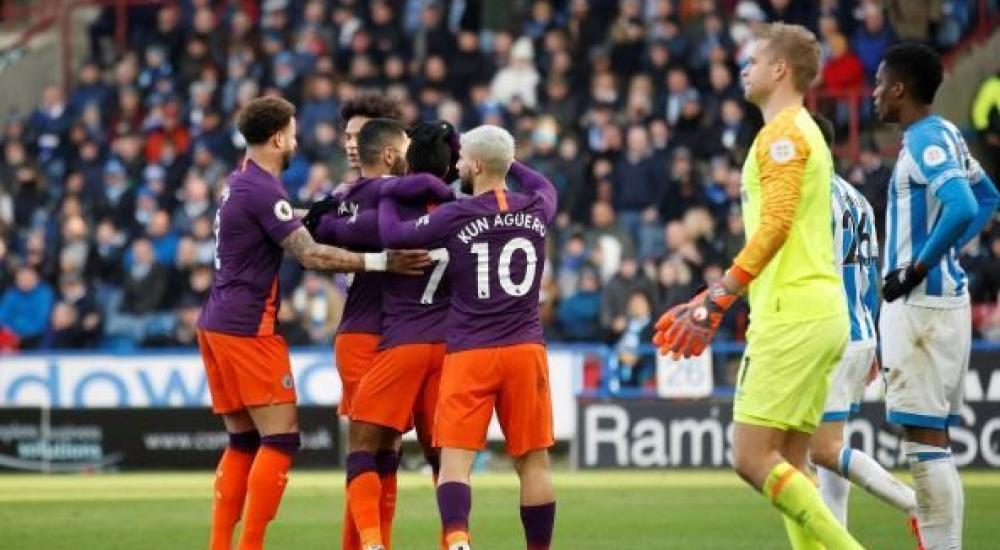 فرحة لاعبي مانشستر سيتي