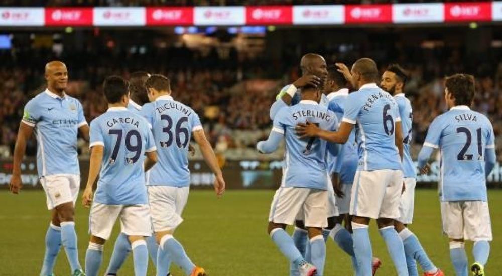 فرحة لاعبي مانشستر سيتي بالفوز على روما