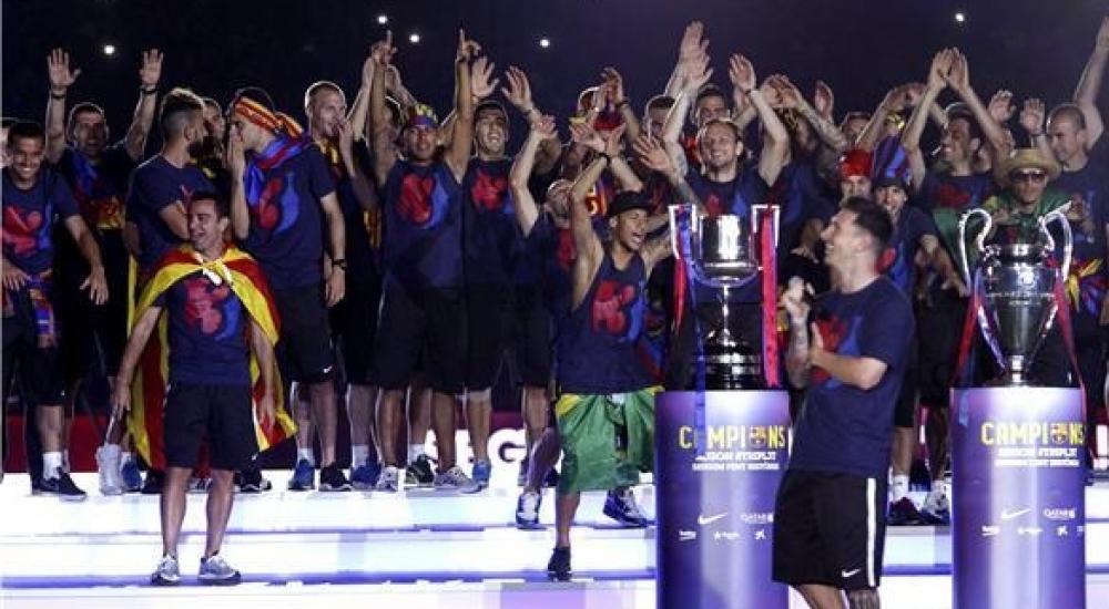 برشلونة أول فريق في أوروبا يفوز بالثلاثية مرتين