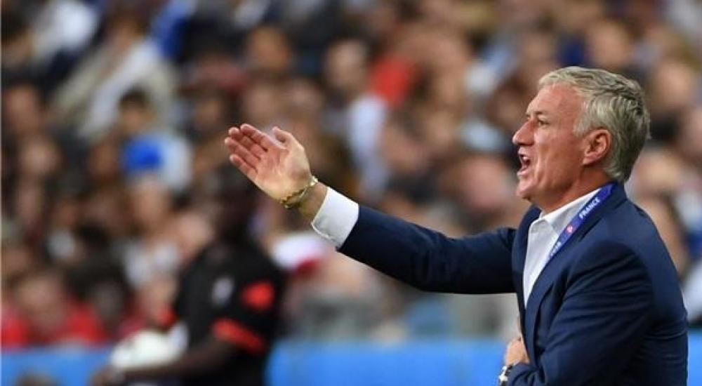 المدير الفني لمنتخب فرنسا ديشامب