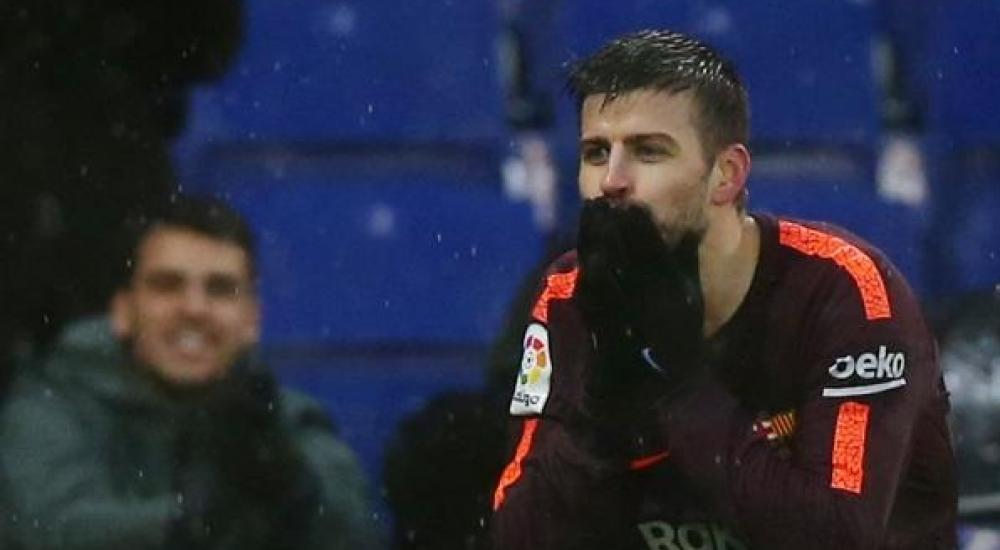 قلب دفاع برشلونة جيرارد بيكيه
