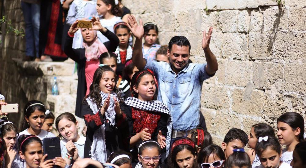 13036393_992893937415164_2127103478_o