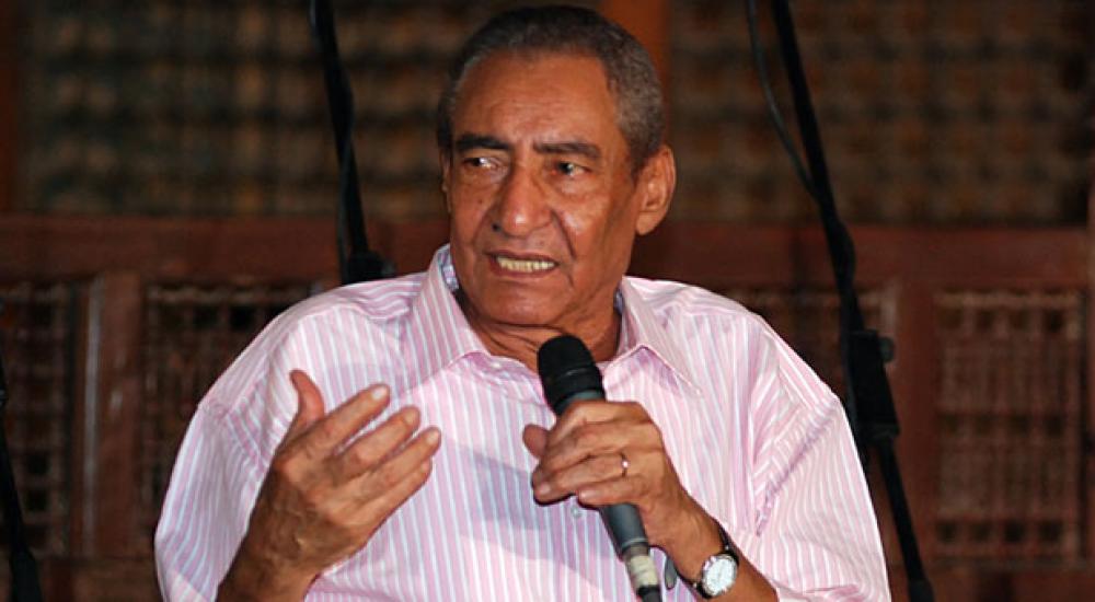  شاعر العامية المصري الشهير عبد الرحمن الابنودي