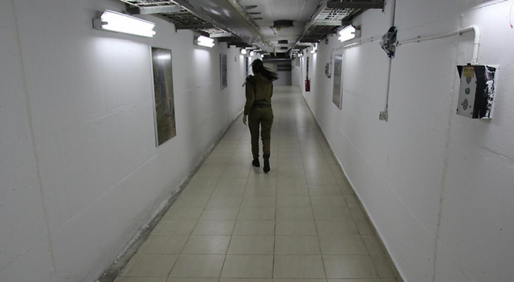 داخل المقر السري تحت الأرض