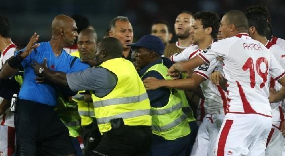 القرار جاء بعد اجتماع طارئ عقده الاتحاد التونسي مساء الأربعاء