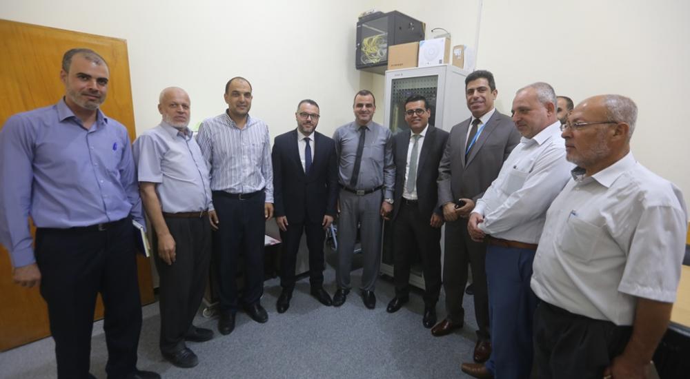 جوال وبلدية خانيونس