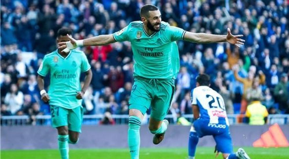 فرحة بنزيما بالهدف