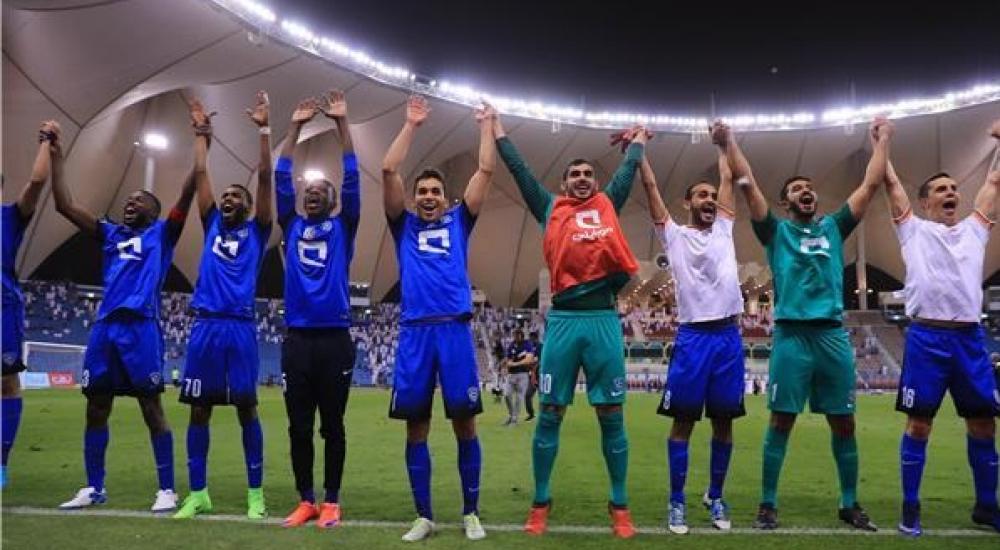 فرحة لاعبي الهلال بالفوز باللقب