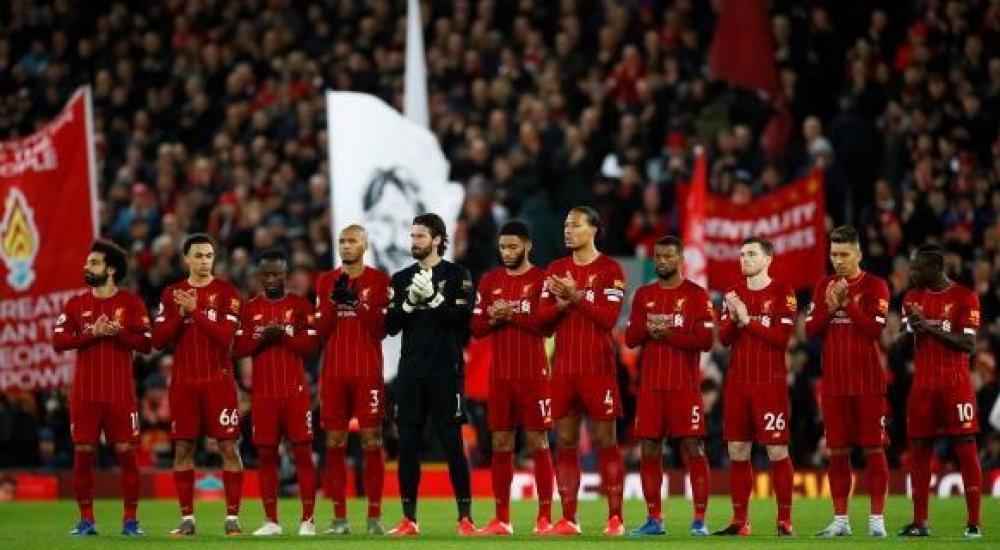 فريق ليفربول متصدر الدوري الإنجليزي الممتاز