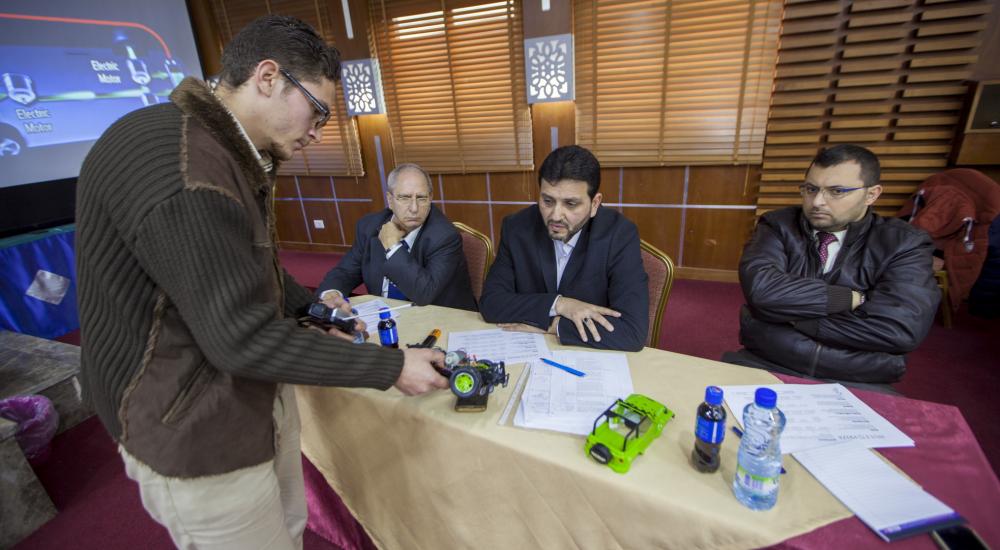 الكلية الجامعية للعلوم التطبيقية تعلن عن أسماء الفرق المتأهلة للمشاركة في مسابقة HULT PRIZE