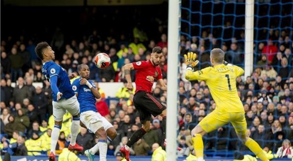 جانب من مباريات الدوري الإنجليزي