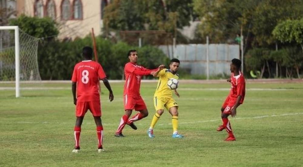 التفاح والمغازي